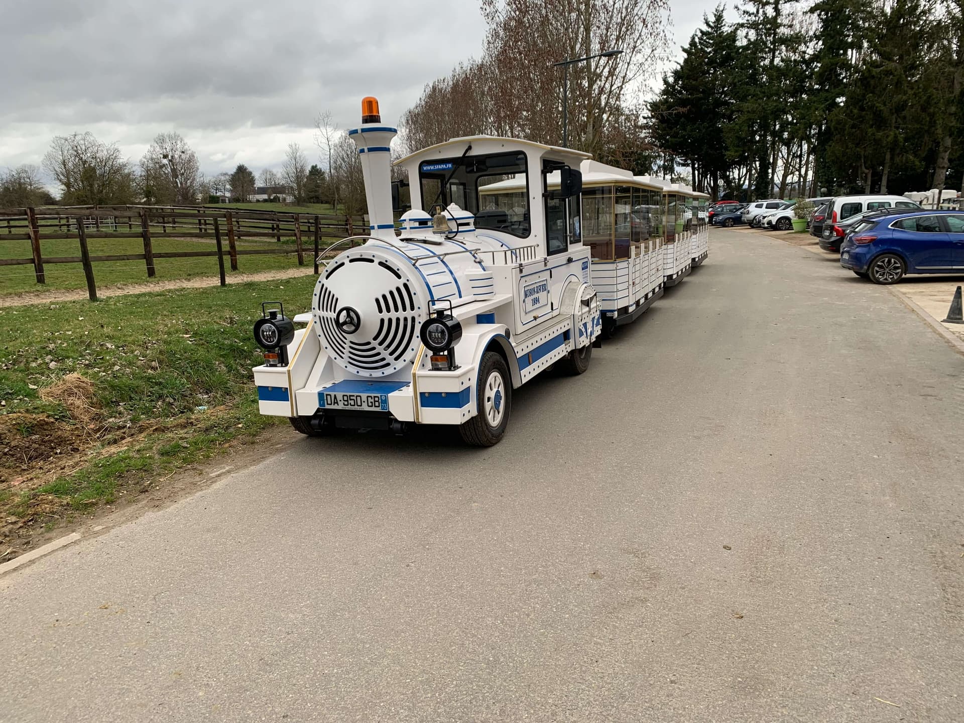 Service de navette en petit train