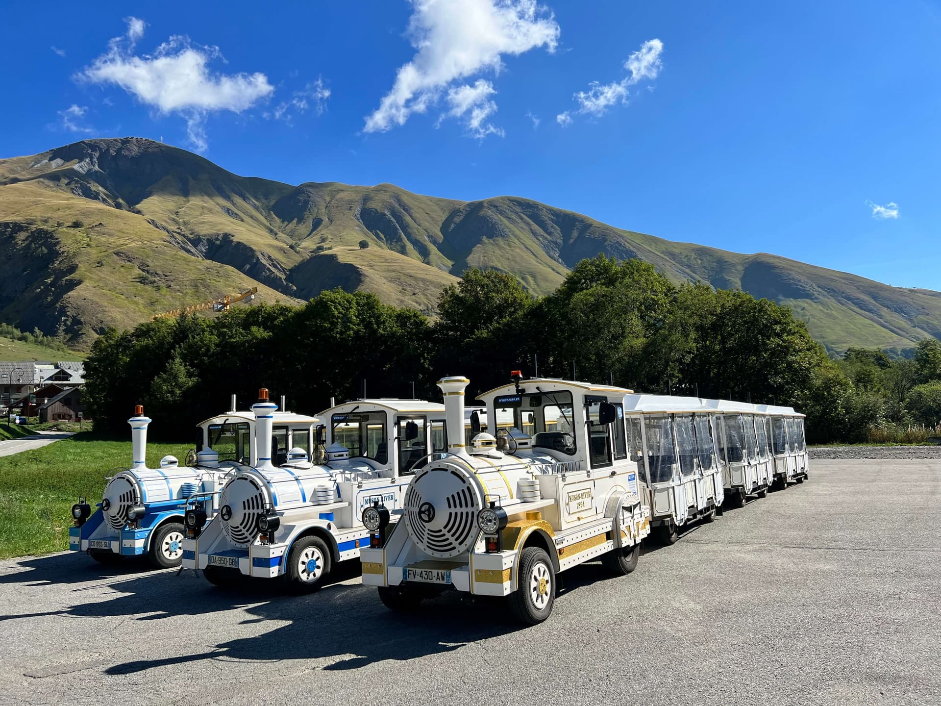 Little train shuttle